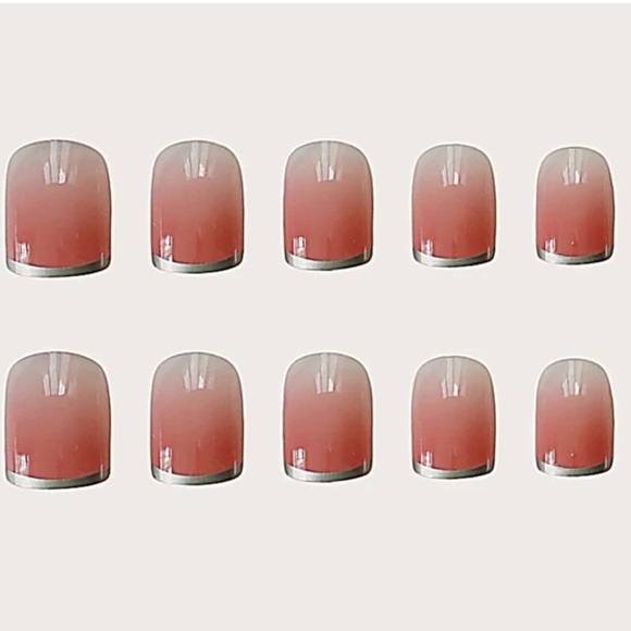 Fake press on short square nail set - 24pcs - Picture 4 of 7